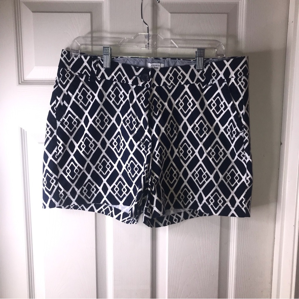 Crown & Ivy Women’s Shorts Size 10